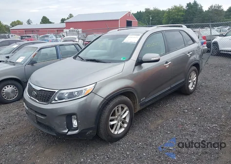 2015 Kia Sorento Lx из США, поврежденный, VIN 5XYKTCA67FG592259